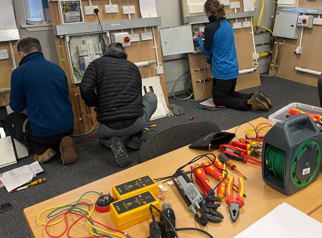 Domestic Electrical Installer Course (DEI) - Featured Image